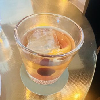 Gallion's Restaurant - Old fashioned - Cocktail Bars Near Me - Rosemary Beach, Florida Gallion's Restaurant - Old fashioned - Cocktail Bars Near Me - Rosemary Beach, Florida
