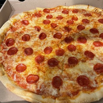Lucci's Place - Pepperoni - Pizza Near Me - Kent, Ohio
