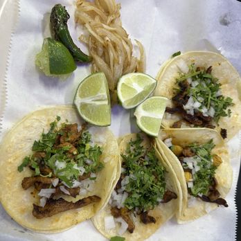 La Tapatia - Tacos pastor con piña - Mexican Near Me - Knoxville, Tennessee La Tapatia - Tacos pastor con piña - Mexican Near Me - Knoxville, Tennessee