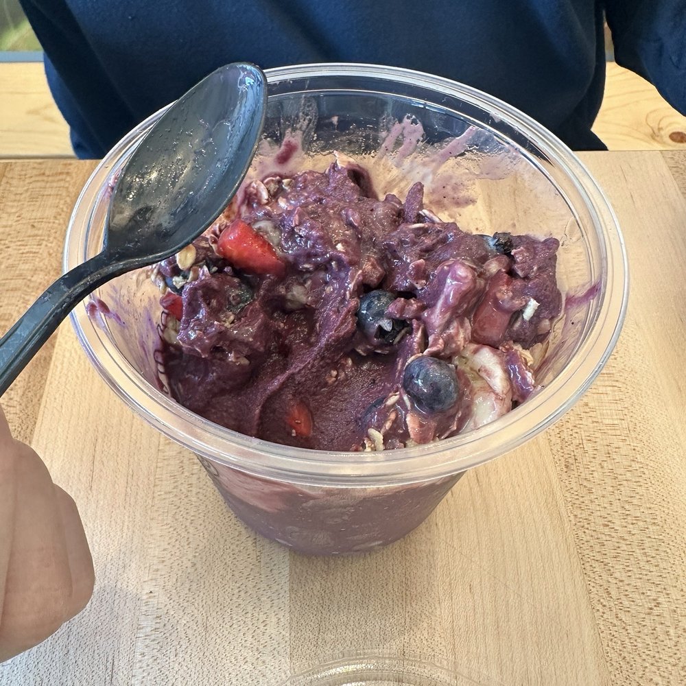 Wow Wow Lemonade - Original Açaí bowl all mixed up. - Acai Bowls Near Me - Vacaville, California Wow Wow Lemonade - Original Açaí bowl all mixed up. - Acai Bowls Near Me - Vacaville, California