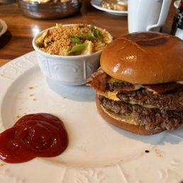 Chefs Chef's Burger Chefs Chef's Burger