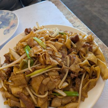 Peking Delight - Beef chow fun - Chinese Near Me - San Ramon, California