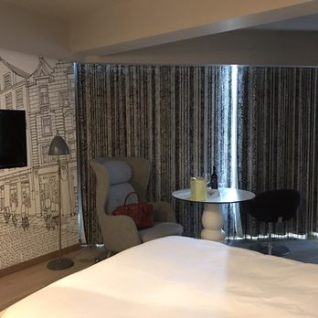 Radisson Collection Royal Mile Hotel Edinburgh - Room - Hotels Near Me - Edinburgh, EDH Radisson Collection Royal Mile Hotel Edinburgh - Room - Hotels Near Me - Edinburgh, EDH