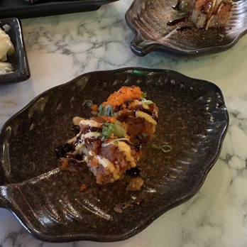 Mabu Sushi - Spicy tuna crispy rice and spicy salmon crispy rice - Sushi Bars Near Me - El Monte, California