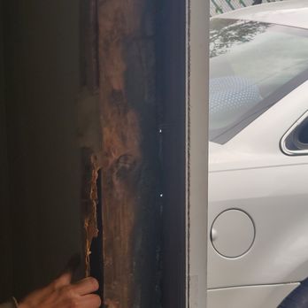 Lumos Real Estate - Rotted Door frame - Property Management Near Me - Pittsburgh, Pennsylvania Lumos Real Estate - Rotted Door frame - Property Management Near Me - Pittsburgh, Pennsylvania