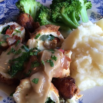 Pleasant and Main - Mozzarella Fresh Basil a Stuffed Chicken Breast - Cafes Near Me - Housatonic, Massachusetts Pleasant and Main - Mozzarella Fresh Basil a Stuffed Chicken Breast - Cafes Near Me - Housatonic, Massachusetts