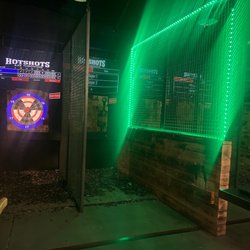 Hotshots Axe Throwing