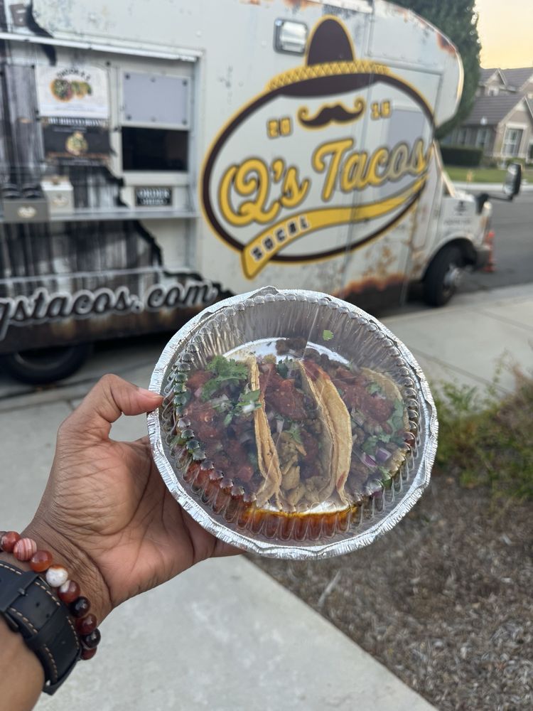 Q's Tacos Food Truck