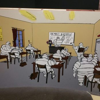 L'Aventure Michelin - Illustration montrant l'école construit par Michelin - Museums Near Me - Clermont Ferrand, 63 L'Aventure Michelin - Illustration montrant l'école construit par Michelin - Museums Near Me - Clermont Ferrand, 63