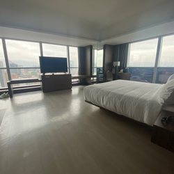 AC Hotel by Marriott Santiago Costanera Center - View of 2 of my room (one room suite)