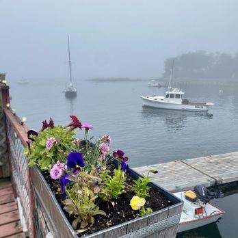 Harborside Grill - Seafood Near Me - Harpswell, Maine