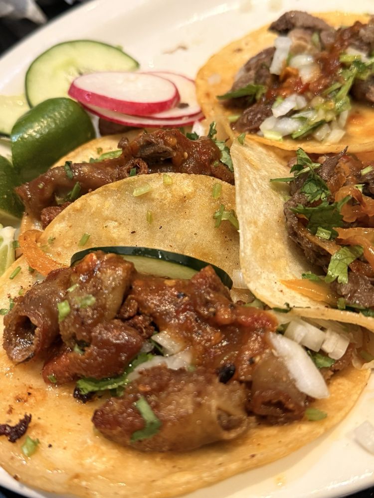 Tortas y Tacos La Chiquita II
