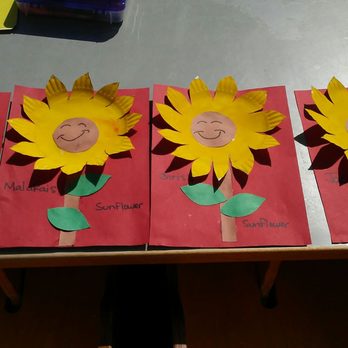 Heritage Tree Daycare - The kids Sunflowers - Child Care & Day Care Near Me - San Pedro, California