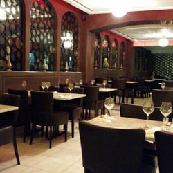 Al Jumeirah - Serene Arabic restaurant. Real food, amazing flavours. #YummyXXL