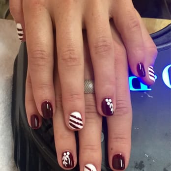 Posh Nails - Christmas nails by the wonderful Lay! - Nail Salons Near Me - Mesa, Arizona