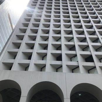 香港美利尼依格羅酒店 - Very tall building - Hotels Near Me - Hong Kong, HK