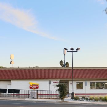 In-N-Out Burger - image - Fast Food Near Me - Newhall, California In-N-Out Burger - image - Fast Food Near Me - Newhall, California