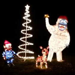 Fir Grove Neighborhood Lights with Volunteers of America