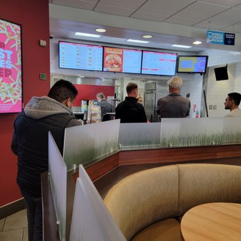 Wendy's - Front counter, still waiting. - Fast Food Near Me - Zephyrhills, Florida