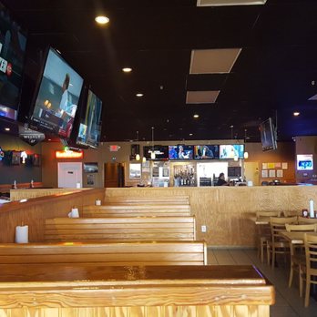 Doesn't Matter Bar and Grill - Interior dining room. - Bars Near Me - Myrtle Beach, South Carolina