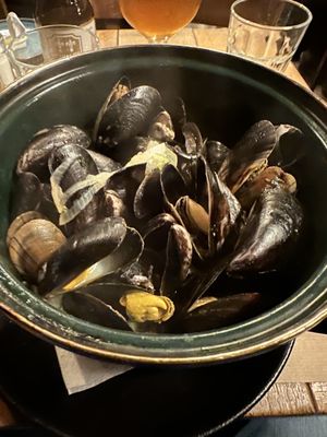 Le Clan des Belges by null