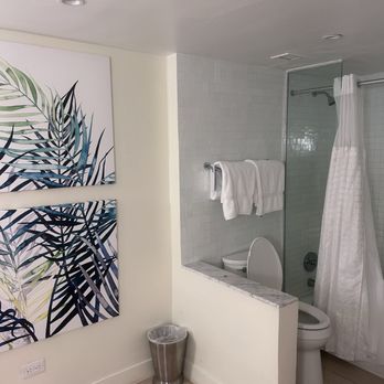 El Conquistador Resort - Bathroom beware of the step down tub and shower - Resorts Near Me - Fajardo, Puerto Rico El Conquistador Resort - Bathroom beware of the step down tub and shower - Resorts Near Me - Fajardo, Puerto Rico