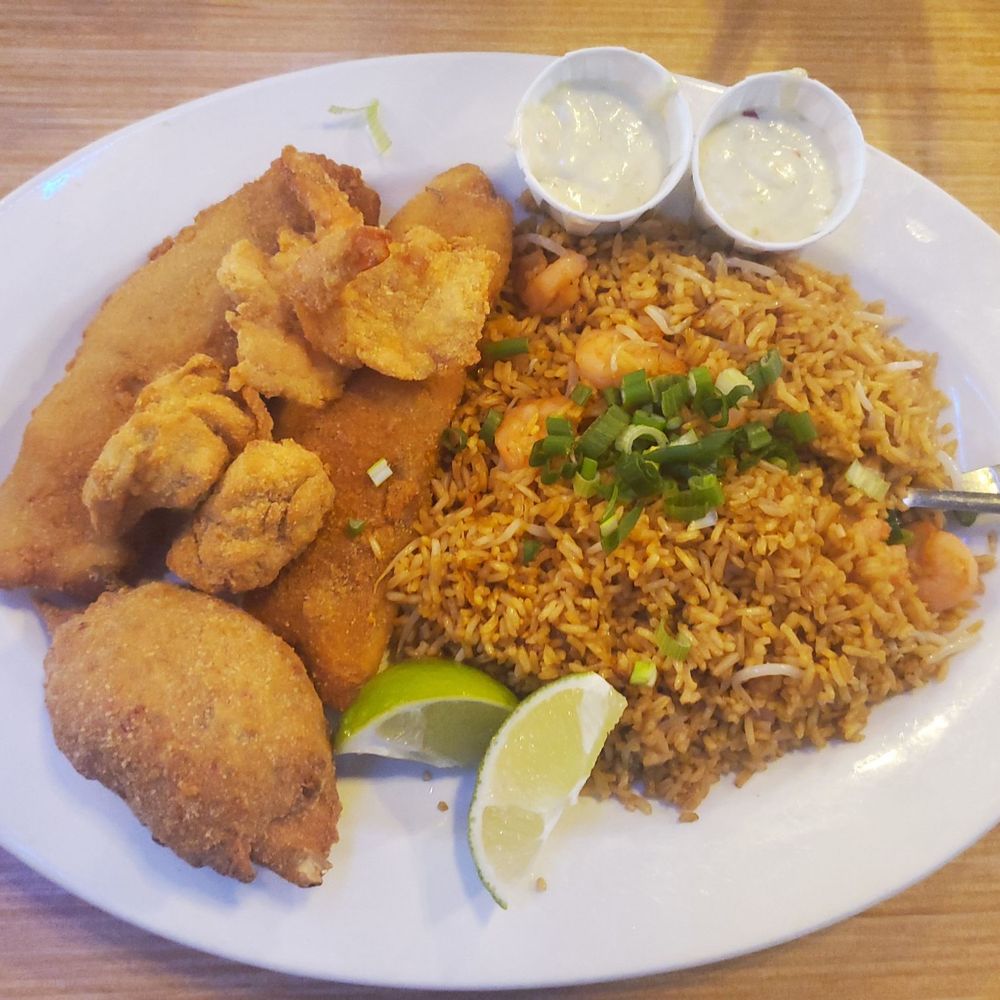 Golden Seafood House - Seafood platter - Seafood Near Me - Houston, Texas
