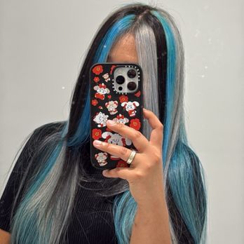 Amazing Hair Design - Got my 'chunky highlights' done by Tommy today and absolutely love it. Highly recommened!! - Hair Salons Near Me - Westminster, California