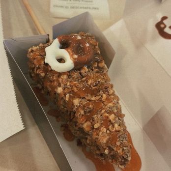 Drizzle Cheesecakes - Caramel pretzel? Cheesecake - Desserts Near Me - Irving, Texas