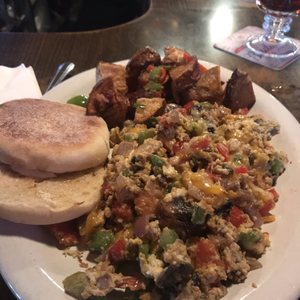 THE KRAKEN BAR & LOUNGE - 46 Photos & 73 Reviews - 5257 University Way