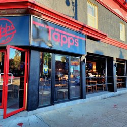 Tapps Restaurant and Bar - Sides open during warm weather
