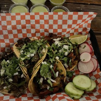 Taco Rojos - Carne Asada Tacos and Al Pastor Tacos - Food Trucks Near Me - Glendale, Arizona