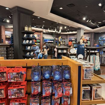 Universal Studios Store at Universal CityWalk Orlando - Souvenir Shops Near Me - Orlando, Florida Universal Studios Store at Universal CityWalk Orlando - Souvenir Shops Near Me - Orlando, Florida