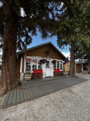 Log Cabin Motel by null