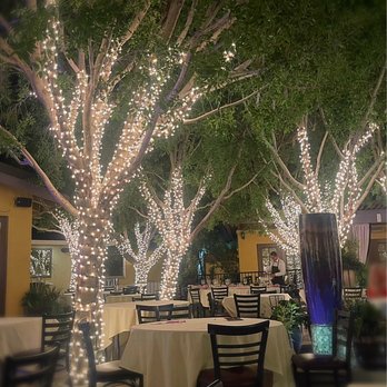 Lavender Bistro - Outside seating - New American Near Me - La Quinta, California