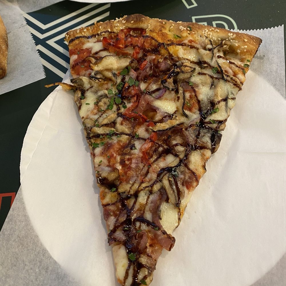 Xeno’s Pizza - Bugs Bunny pizza - Pizza Near Me - New York, New York Xeno’s Pizza - Bugs Bunny pizza - Pizza Near Me - New York, New York