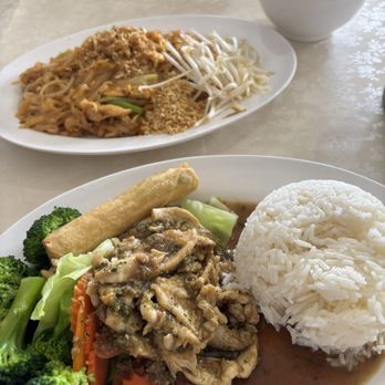 Magnolia Thai - 36. King Rama & Pad Thai - Thai Near Me - Milwaukie, Oregon Magnolia Thai - 36. King Rama & Pad Thai - Thai Near Me - Milwaukie, Oregon
