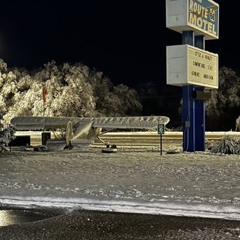 Historic Route 66 Motel - It was snowing when we were there. You can see one of the on-site airplanes in the parking lot. - Hotels Near Me - Tucumcari, New Mexico Historic Route 66 Motel - It was snowing when we were there. You can see one of the on-site airplanes in the parking lot. - Hotels Near Me - Tucumcari, New Mexico