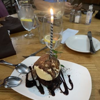 Stokehouse Grill - Birthday desert. - New American Near Me - Paso Robles, California