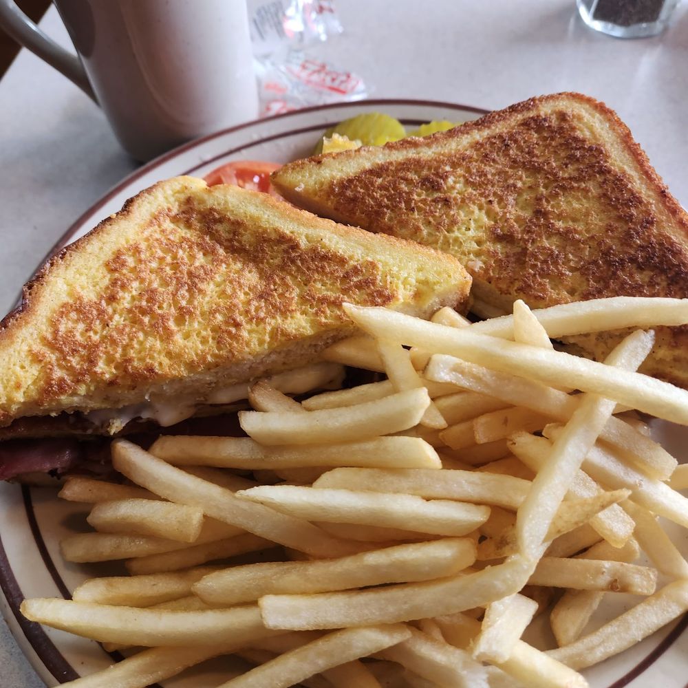 Fili's Cafe - Monte Cristo - Diners Near Me - Cudahy, Wisconsin Fili's Cafe - Monte Cristo - Diners Near Me - Cudahy, Wisconsin