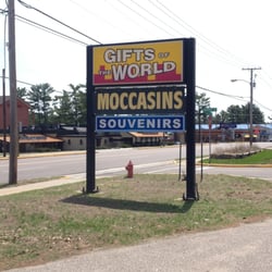 Gifts of the World & Moccasin Center