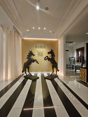The Admiral Hotel, Downtown by null