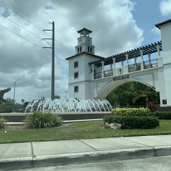 Hialeah Entrance Plaza - Hialeah entrance plaza - Landmarks & Historical Buildings Near Me - Hialeah, Florida