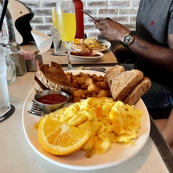 Greenstreet Cafe - Breakfast & Brunch Near Me - Miami, Florida Greenstreet Cafe - Breakfast & Brunch Near Me - Miami, Florida