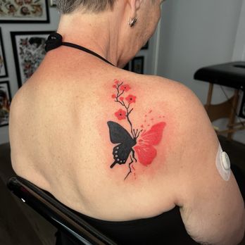 Luckys Tattoo Parlor - Tattoo Near Me - Meridian, Idaho Luckys Tattoo Parlor - Tattoo Near Me - Meridian, Idaho