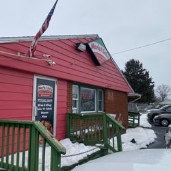 Maria & Sal's Pizzaria - Exterior