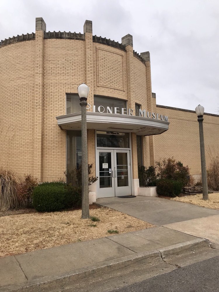 Plains Indians & Pioneers Museum