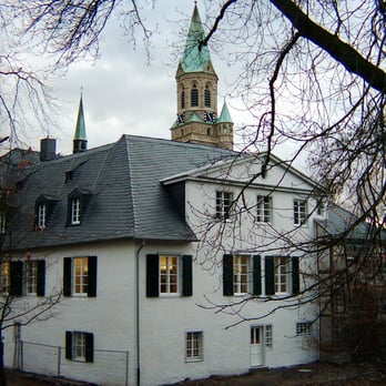 Stadtbücherei - Libraries Near Me - Iserlohn, NW