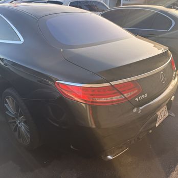 Car World - The car they were trying to scam with - Commercial Truck Dealers Near Me - Hawthorne, California