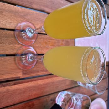 Brava Garden Eatery - Wine Bars Near Me - Pleasanton, California